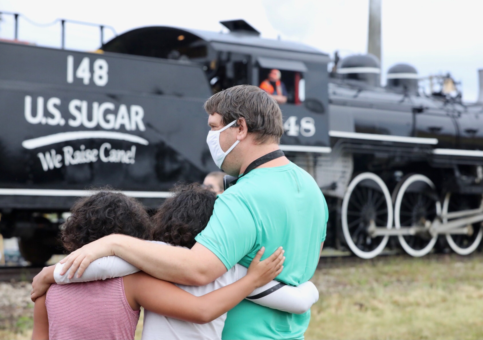 U.S. Sugar’s Historic Steam Locomotive Becomes “Santa Express,” Delivering Early Holiday Greetings and Good Cheer to Glades Communities in Partnership with U.S. Marines and Toys for Tots